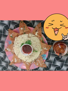 आलू चीज़ पापड़ पराठा (Aloo cheese papad paratha recipe in hindi) रेसिपी मुख्य फोटो