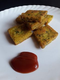 मूंग दाल कतली (Moong Dal Katli recipe in hindi) रेसिपी मुख्य फोटो