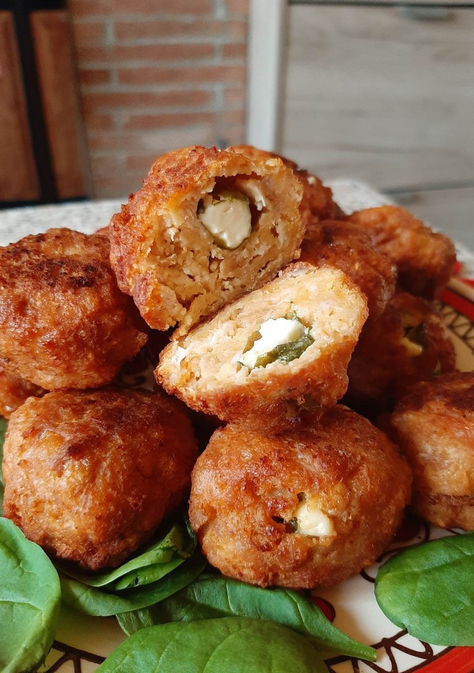 Fetás, spenótos fasírt recept fotója