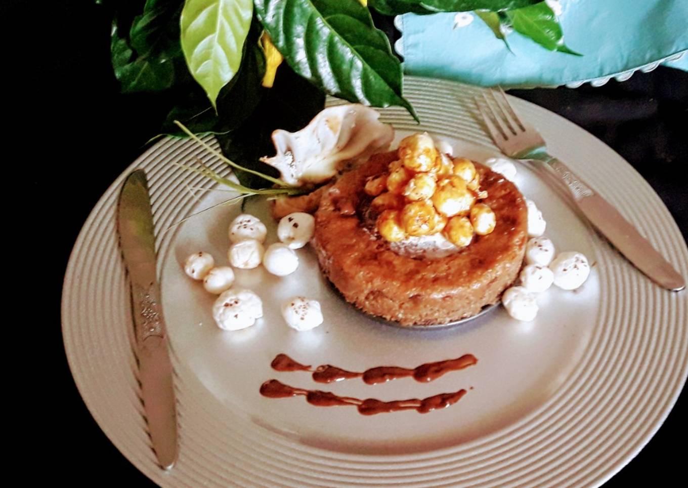 Chocolate Makhana Mini Pie....topup with caramelise makhana