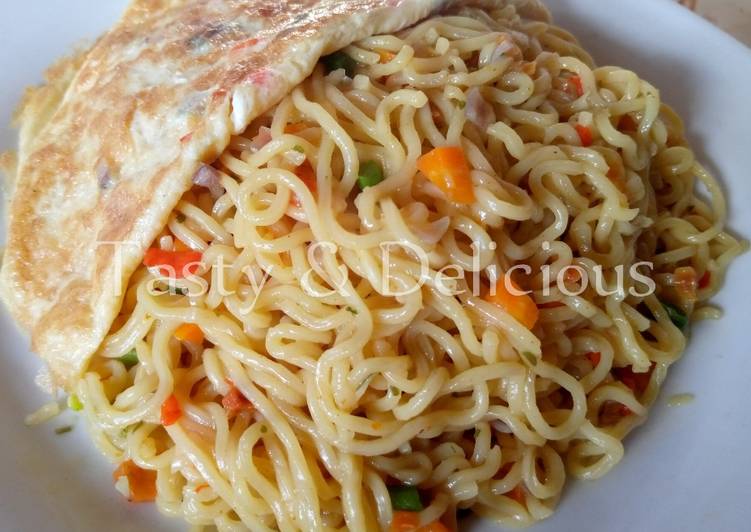 Recipe of Perfect Noodles and omelette 2