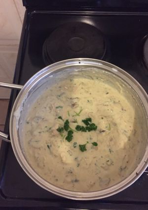 A picture of Chicken ala king.