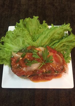Hình của món Cá hồi sốt xí muội.