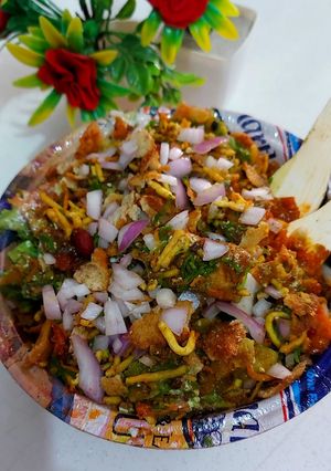पापड़ी चाट (Papdi chaat recipe in hindi) रेसिपी मुख्य फोटो