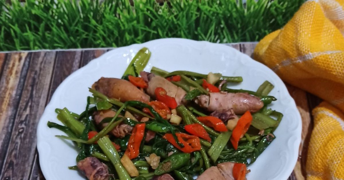 Tumis kangkung cumi asin