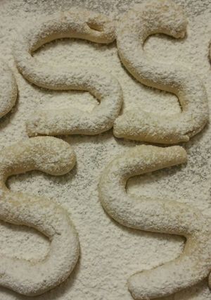 A picture of Lemon Jumbles.