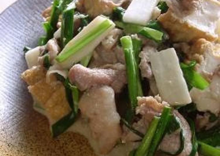 Recipe of Any-night-of-the-week Crispy Pork and Chinese Chive Stir-Fry with Atsuage (Thick Fried Tofu)