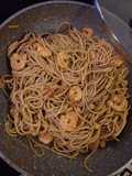 Pestós-garnélás csicseriborsós teljes kiőrlésű spagetti