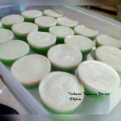 Talam Pandan Tepung Beras রেসিপির প্রধান ছবি