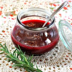 A picture of Raspberry Sauce (Raspberry Purée).