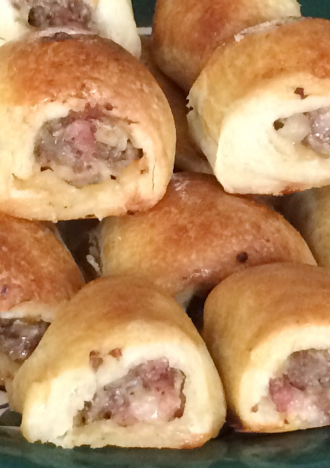 A picture of Bacon, Beef And And Cheese Roll.