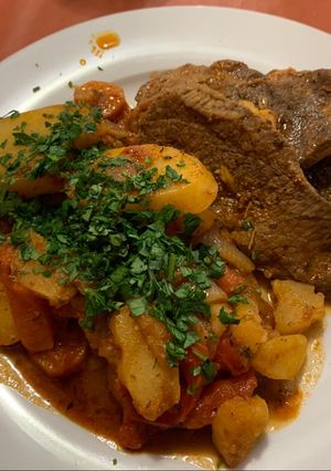 Una foto de Bifes a la criolla súper rápido y fácil