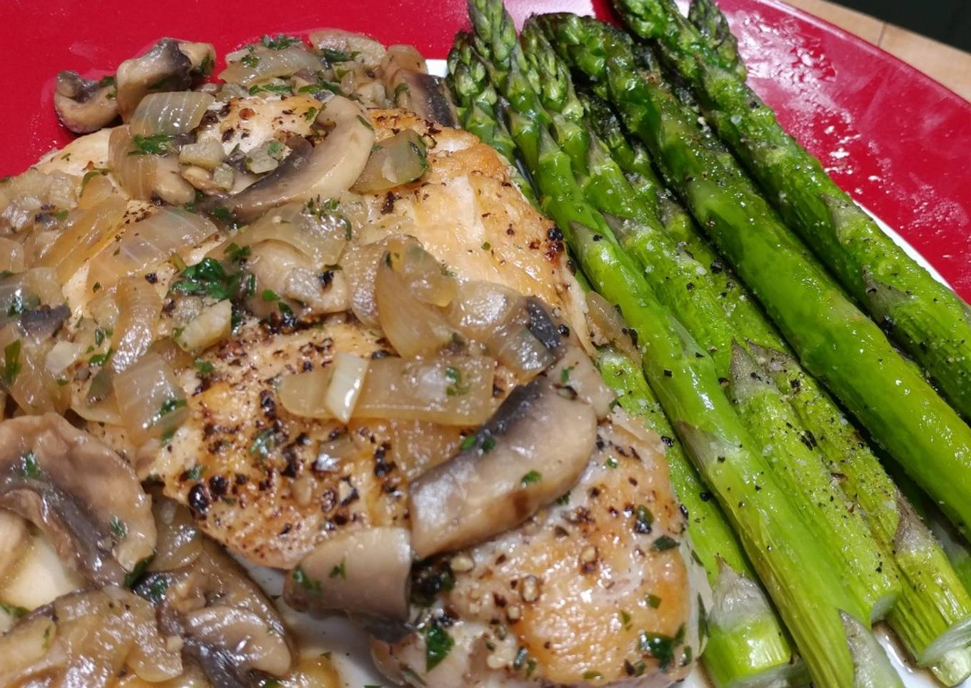 Pan Seared Chicken with Mushroom & Herb Sauce