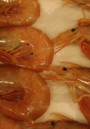A picture of Osechi That Can Be Made In Advance and Frozen - Shrimp Simmered In Umami Sauce.
