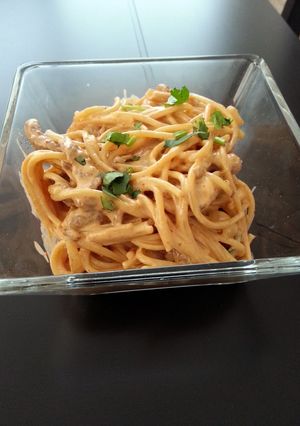 A picture of Chipotle steak pasta.