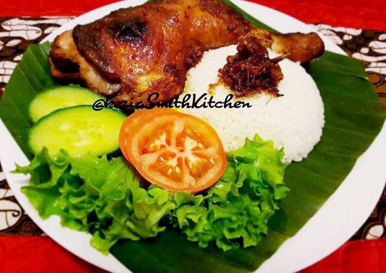 How to Prepare Tastefully AYAM PANGGANG KECAP (Grllied Chicken with Sweet Soy Sauce)