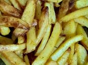 Une photo de frites au thym