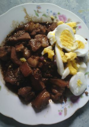 A picture of Pork Adobo.