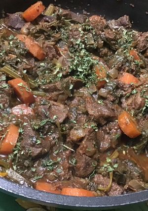 Une photo de Sauté de sanglier aux carottes, céleri branche et tomate
