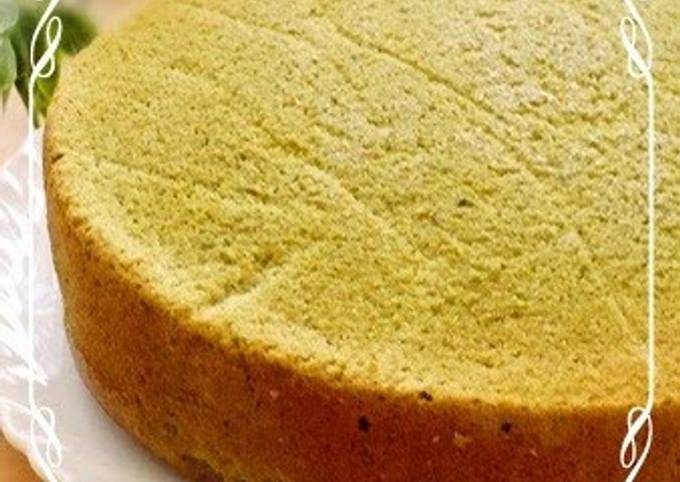 Moist and Fluffy Matcha Sponge Cake