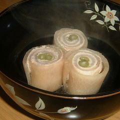 A picture of Daikon Radish and Pork Rolls! For Guests.