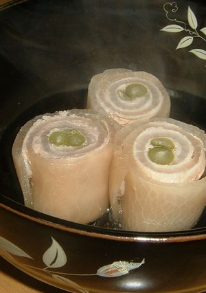 A picture of Daikon Radish and Pork Rolls! For Guests.