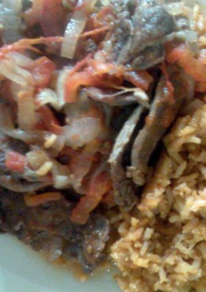 A picture of bistek al horno.