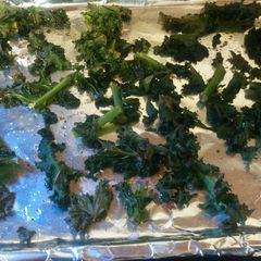 A picture of Kale chips.