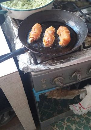 Una foto de Pollo envuelto con espagueti