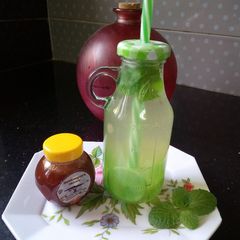 A picture of Lemonade#5or lessingredients contest.
