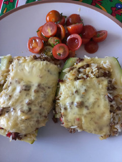 Una foto de Rico zapallitos italianos rellenos