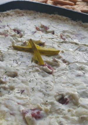 A picture of Hot Chipped Beef Dip.