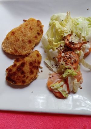 Una foto de Milas de calabaza y ensalada con salsa de almendras 💜