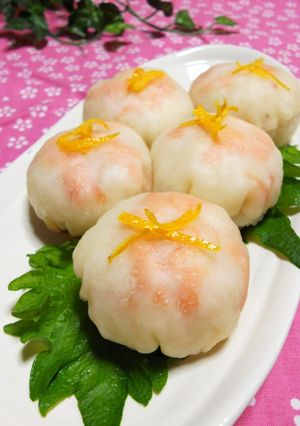 A picture of Senmai-zuke (Kyoto-Style Pickles) Temari Sushi.