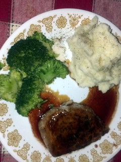 A picture of Raspberry Glazed Pork Chops.