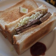A picture of Roast Pork Sandwich.