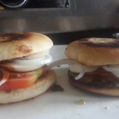 A picture of Bachelor Sunday Burger.