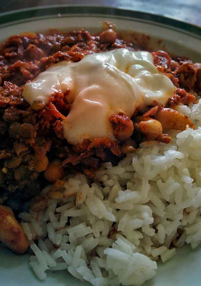 A picture of Red Cabbage Curry.