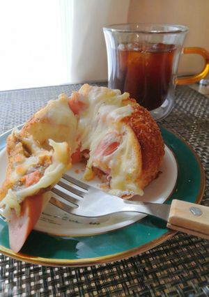 A picture of Savory Curry Bread Twist.