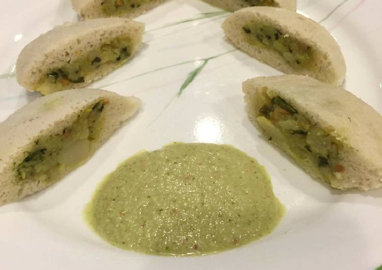 Recipe of Quick Idly sandwich or stuffed masala idli