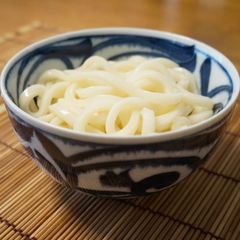 A picture of How to Boil Frozen Udon Noodles in the Microwave.