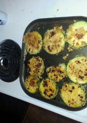 A picture of fried zucchini.