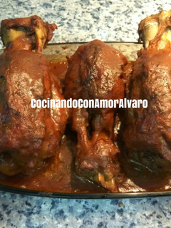 Una foto de Codillos de cerdo en salsa
