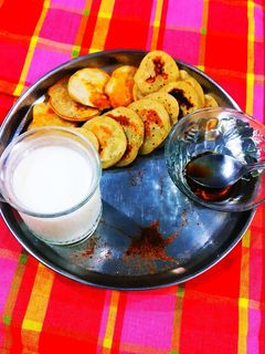 બનાના પેનકેક(banana pan cake recipe in Gujarati) રેસીપી મુખ્ય ફોટો