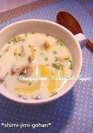 A picture of Mushroom and Potato Milk Soup.