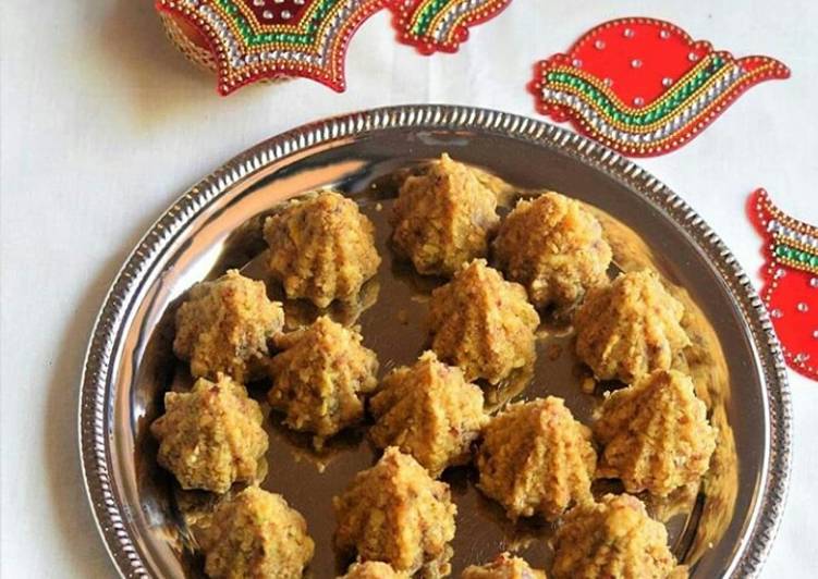 Recipe of Refreshing MohanThal Modak
