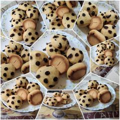 A picture of Chocochips Plainflour Cookies.
