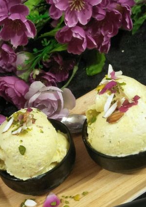 A picture of Sohan papdi Ice-cream.
