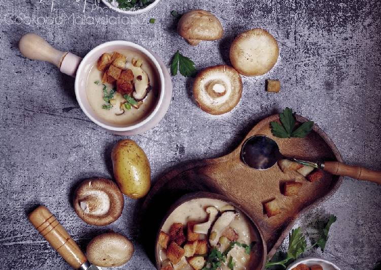 Creamy Mushroom Potato soup