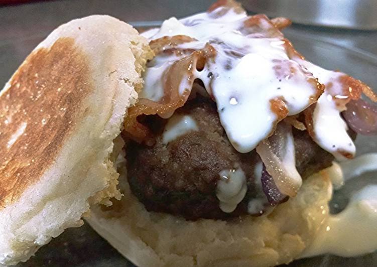 How to Prepare Super Quick Homemade English Muffin Burger